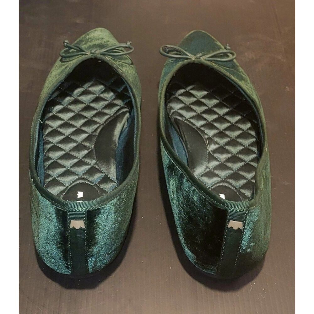 Birdies Green Velvet Pointed Toe Ballet Flats Bow Detail Women's 8.5